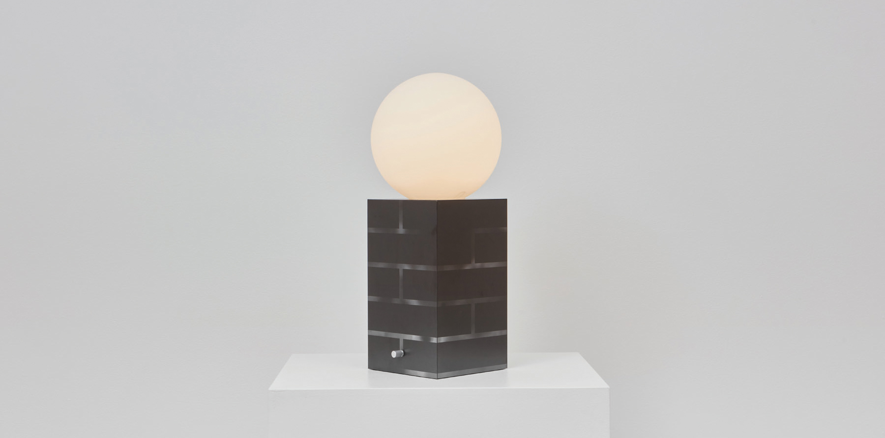 Ania Jaworska, table lamp, BRICKS, 2021